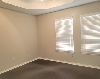 644 S Rogers Road - Photo Thumbnail 16