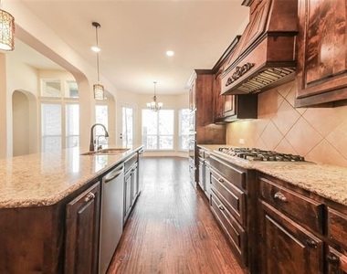 6213 Eldridge Lane - Photo Thumbnail 4