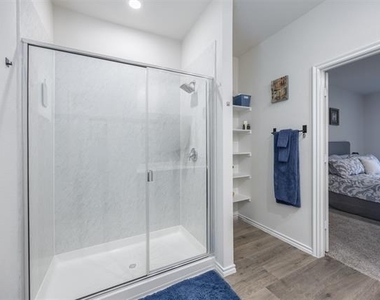 11341 Headwater Court - Photo Thumbnail 8