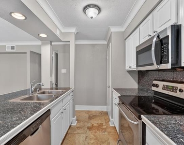 5932 Sandhurst Lane - Photo Thumbnail 19