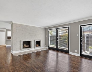 5932 Sandhurst Lane - Photo Thumbnail 3