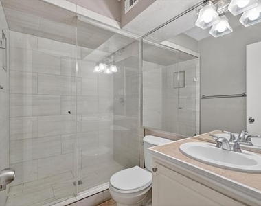 5932 Sandhurst Lane - Photo Thumbnail 24