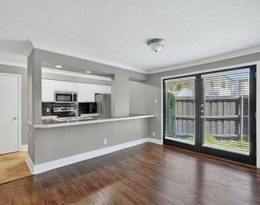 5932 Sandhurst Lane - Photo Thumbnail 8