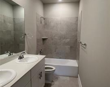 1407 Winters Way - Photo Thumbnail 7