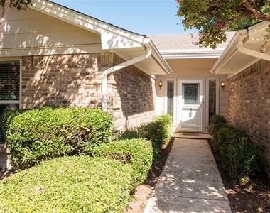 5 Llano Drive - Photo Thumbnail 1