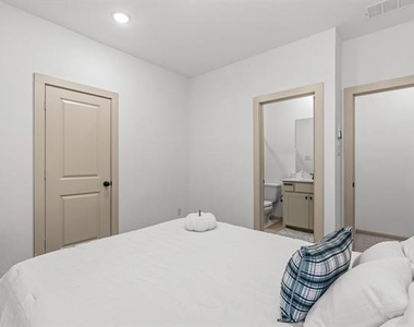 9540 Hedge Street - Photo Thumbnail 33