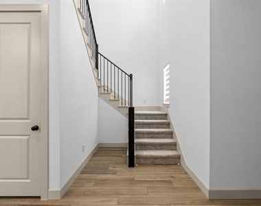 9540 Hedge Street - Photo Thumbnail 4