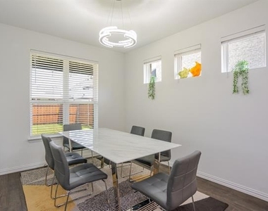 6642 Gavin Drive - Photo Thumbnail 10