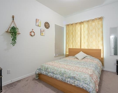 6642 Gavin Drive - Photo Thumbnail 14