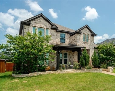 6642 Gavin Drive - Photo Thumbnail 2
