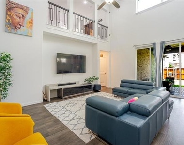 6642 Gavin Drive - Photo Thumbnail 6
