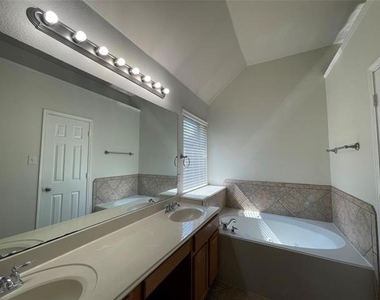 11920 Brownwood Drive - Photo Thumbnail 3