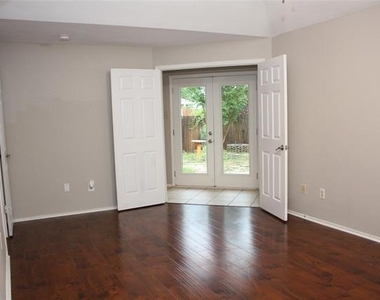 1528 Haven Place - Photo Thumbnail 7
