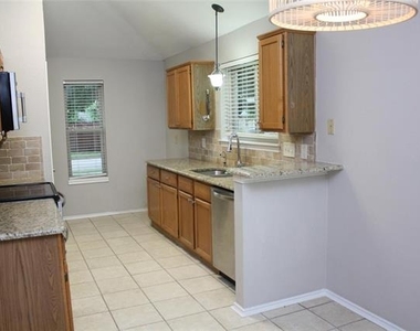 1528 Haven Place - Photo Thumbnail 5