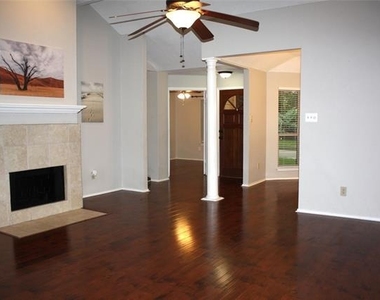 1528 Haven Place - Photo Thumbnail 3