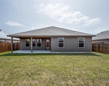 808 Saddle Horn Way - Photo Thumbnail 21