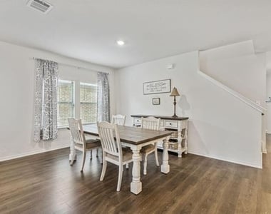 3224 Glazner Drive - Photo Thumbnail 8