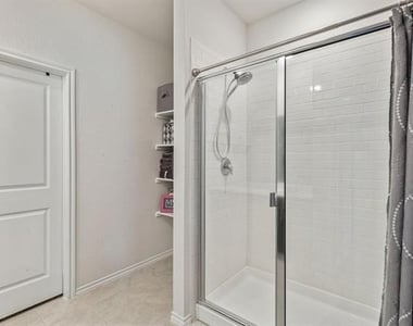 3224 Glazner Drive - Photo Thumbnail 14