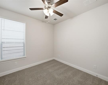 4532 Community Court - Photo Thumbnail 15