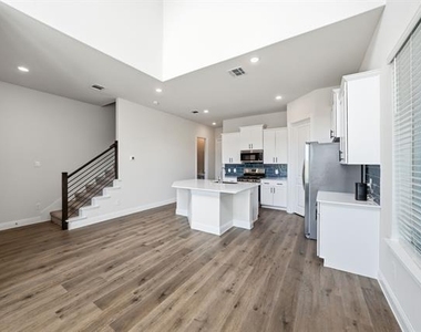 4532 Community Court - Photo Thumbnail 5