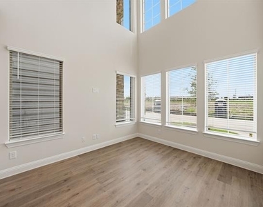 4532 Community Court - Photo Thumbnail 3