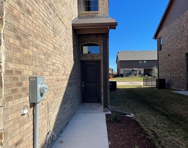 6810 Jade Drive - Photo Thumbnail 1