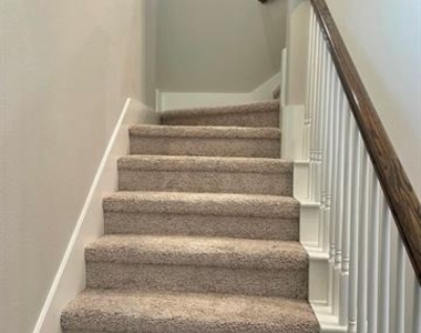 6810 Jade Drive - Photo Thumbnail 9