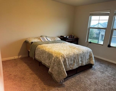 472 Rock Creek Drive - Photo Thumbnail 16