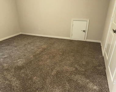 472 Rock Creek Drive - Photo Thumbnail 29