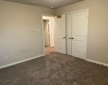 472 Rock Creek Drive - Photo Thumbnail 30