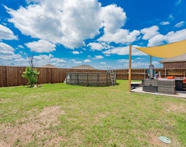 1034 Manuel Drive - Photo Thumbnail 28