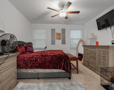 1034 Manuel Drive - Photo Thumbnail 15