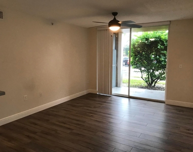 7896 Sonoma Springs Circle - Photo Thumbnail 5
