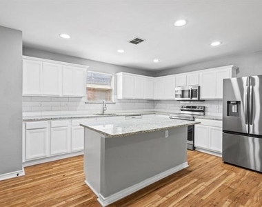 14801 Whispering Court - Photo Thumbnail 12