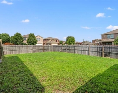 14801 Whispering Court - Photo Thumbnail 22