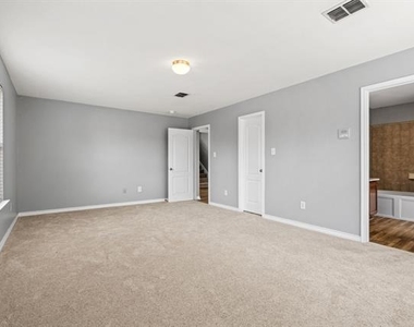 14801 Whispering Court - Photo Thumbnail 4