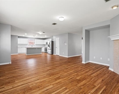 14801 Whispering Court - Photo Thumbnail 10