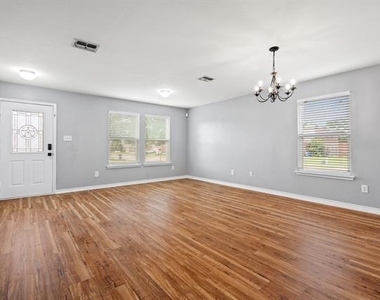14801 Whispering Court - Photo Thumbnail 2
