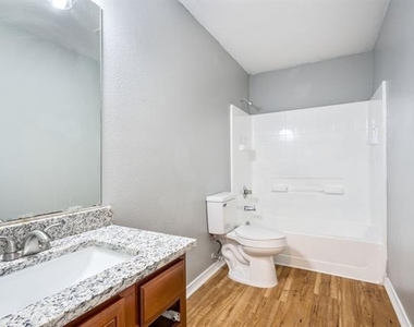 14801 Whispering Court - Photo Thumbnail 19