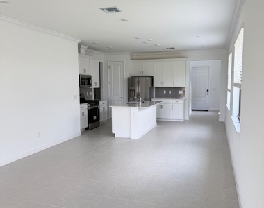 10676 Nw Wilgrove Lane - Photo Thumbnail 2