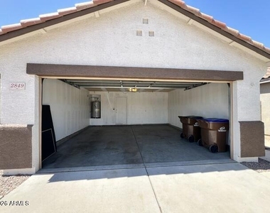 2849 W San Carlos Lane - Photo Thumbnail 24