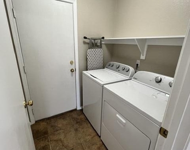 2849 W San Carlos Lane - Photo Thumbnail 23