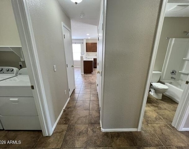2849 W San Carlos Lane - Photo Thumbnail 12
