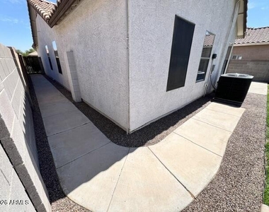 2849 W San Carlos Lane - Photo Thumbnail 29