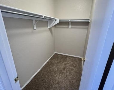 2849 W San Carlos Lane - Photo Thumbnail 22