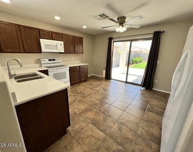 2849 W San Carlos Lane - Photo Thumbnail 3