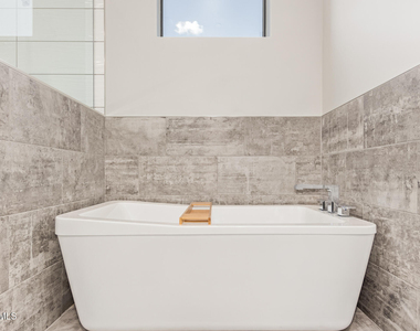 2645 E Osborn Road - Photo Thumbnail 16