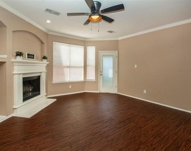 3412 Pueblo Drive - Photo Thumbnail 4