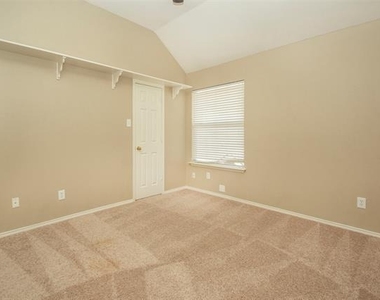 3412 Pueblo Drive - Photo Thumbnail 17