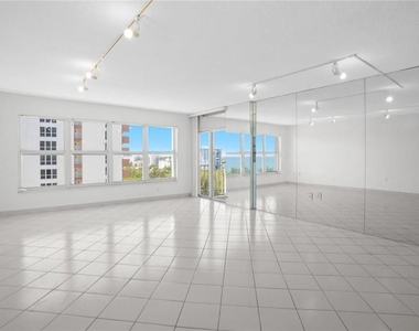 3000 E Sunrise Boulevard - Photo Thumbnail 8